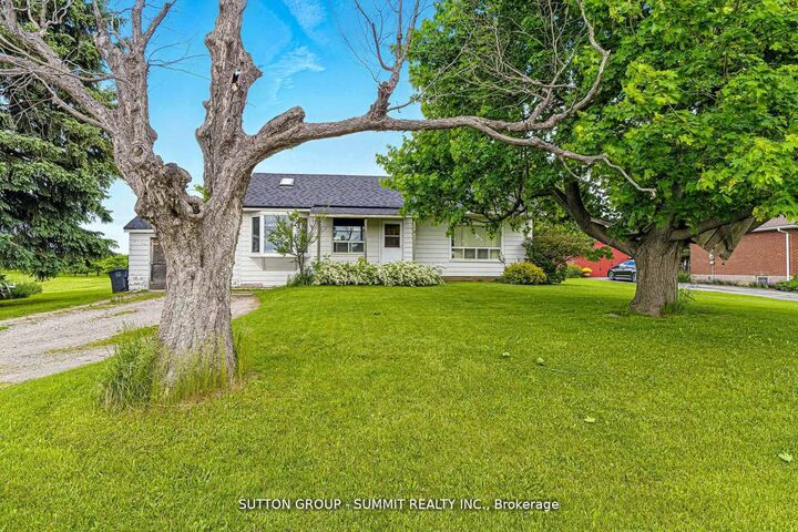 Property Photo: 8555 Heritage Road ON L6Y 0E4