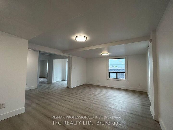 Property Photo:  306 King Street W  ON L1J 2J9 