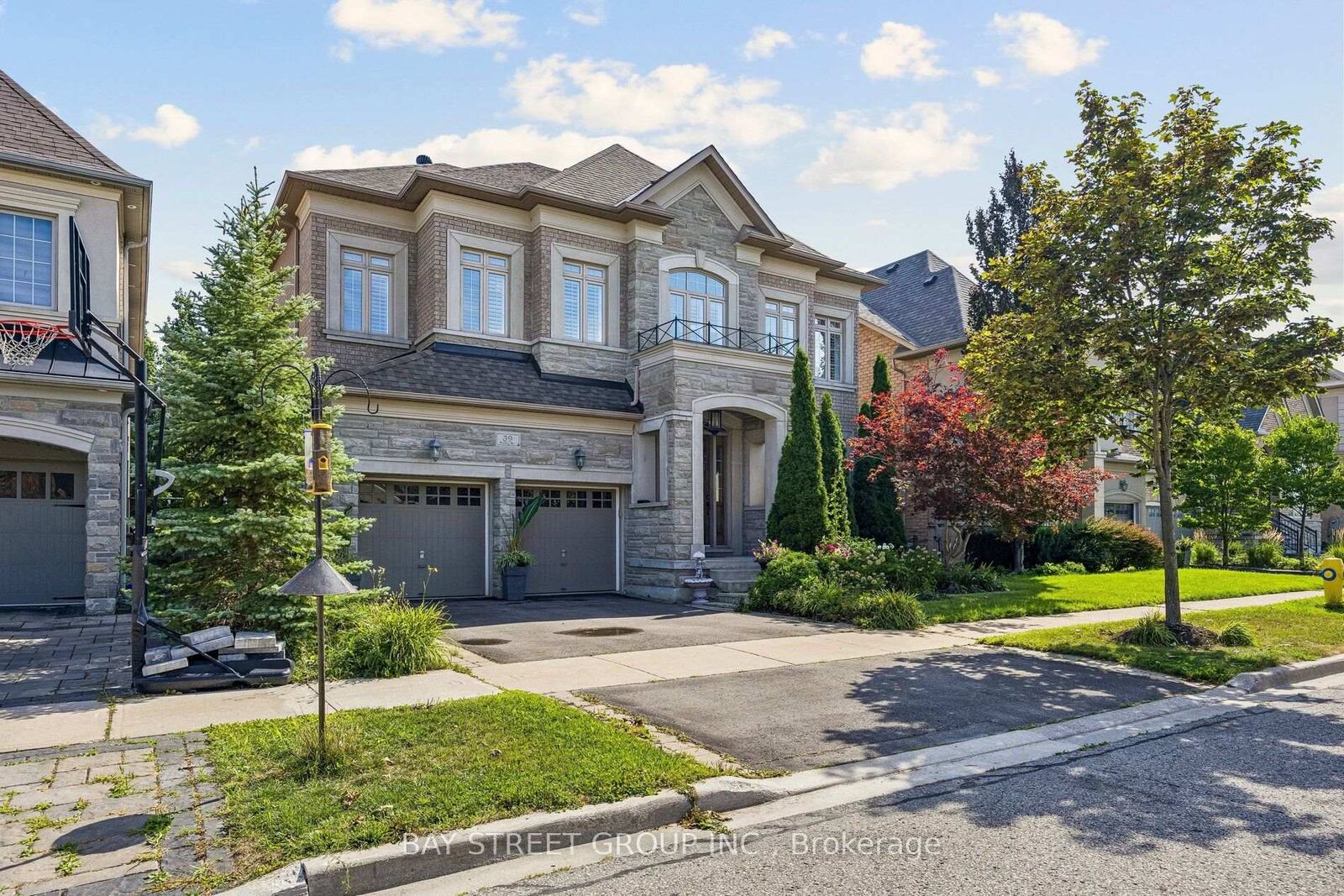Property Photo: 39 Harley Drive ON L4H 3P4