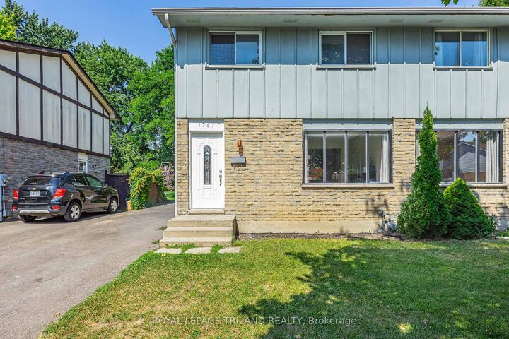 Property Photo: 1767 Aldersbrook Road ON N6G 3E2