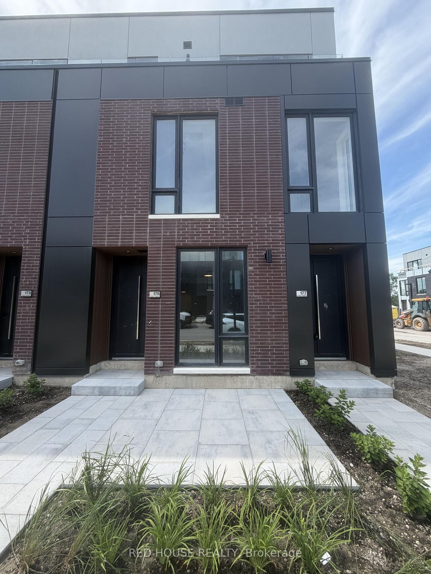 Property Photo:  175 Everett Common  ON L2P 0G7 
