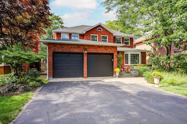 Property Photo: 1511 Stoneybrook Trail ON L6M 2R4