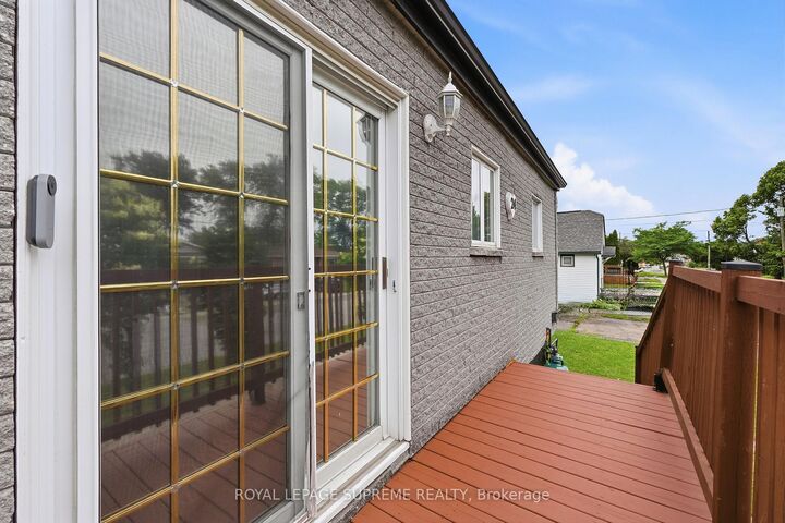 Property Photo:  24 Alexandra Boulevard  ON L2P 1J7 
