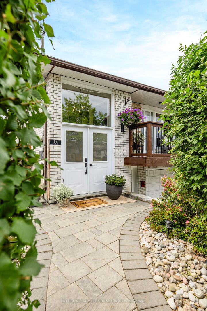 Property Photo: 94 Back Street ON L3Z 1W7