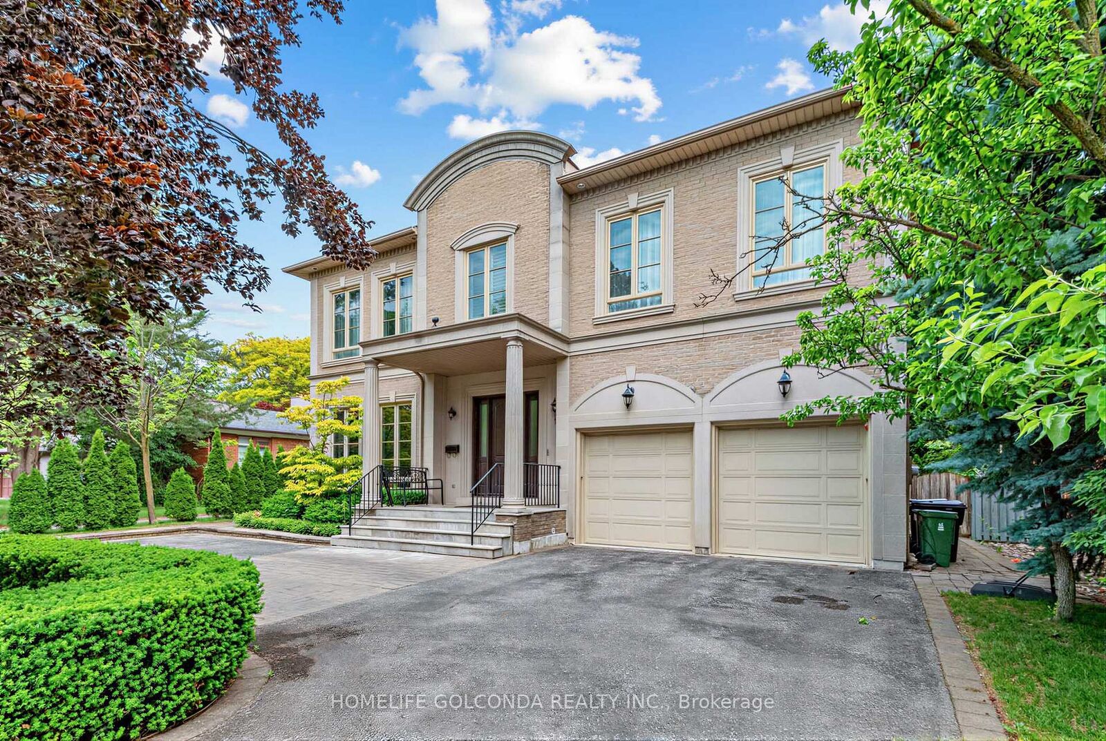 Property Photo: 164 Owen Boulevard ON M2P 1G7