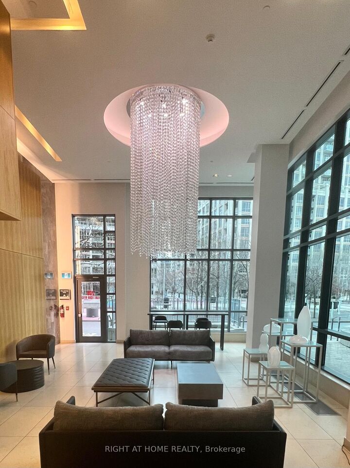 Property Photo: 209 Fort York Boulevard 1158 ON M5V 4A1