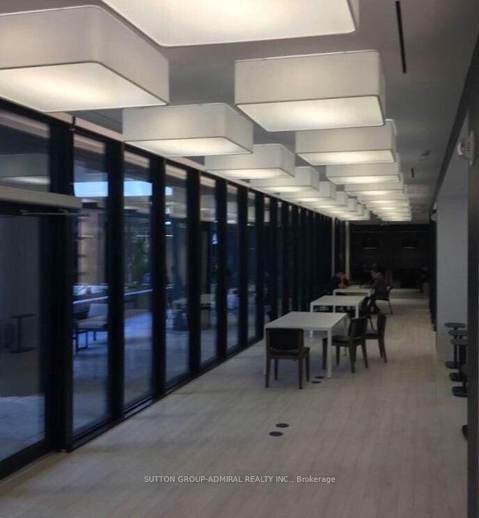 Property Photo:  85 Wood Street 610  ON M4Y 0E8 