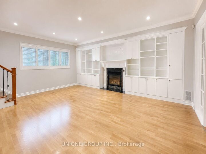 Photo de la propriété:  Lower 2230 Nightingale Way Lower  ON L6M 3S1 