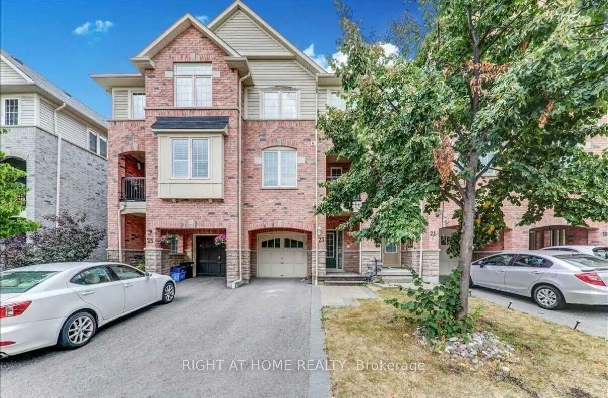Property Photo:  23 Linnell Street  ON L1Z 0K9 