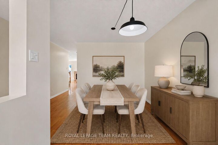 Property Photo: 14 Appledale Drive ON K2J 4W4