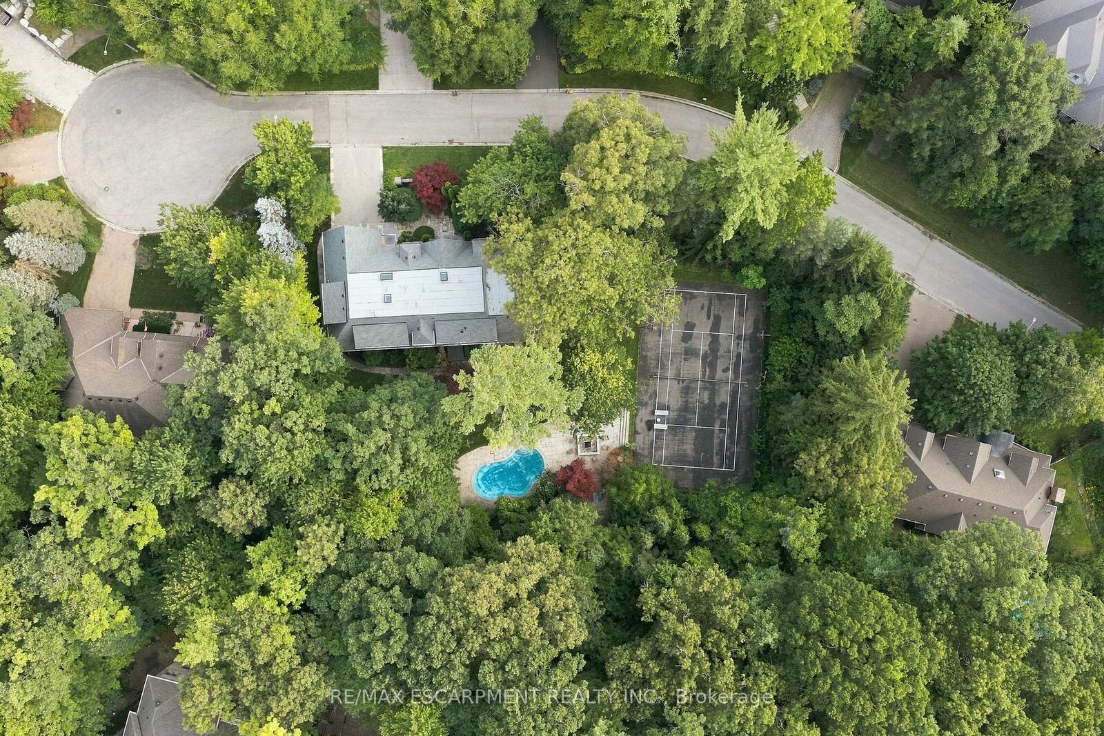 Photo de la propriété:  2035 Heartwood Court  ON L5C 4P7 