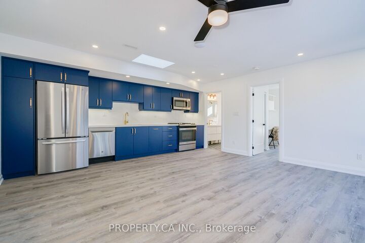 Property Photo:  147 Denison Avenue Laneway  ON M5T 2N2 