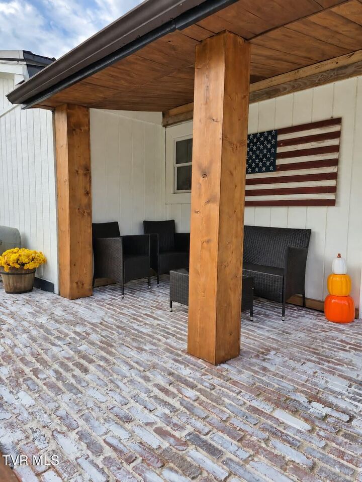 Property Photo:  718 Goshen Valley Road  TN 37642 