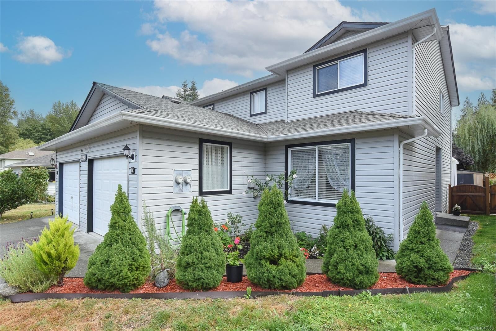 Property Photo: 2284 1st St #B BC V9N 8X8