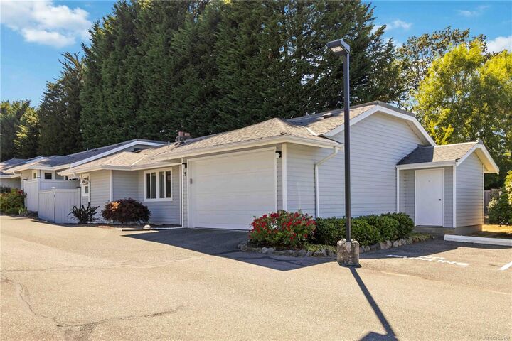 Property Photo:  3966 Cedar Hill Cross Rd #9  BC V8P 5R4 