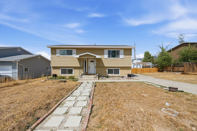 Property Photo: 451 E 600 N UT 84074
