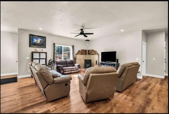Property Photo:  358 E Main St  UT 84781 