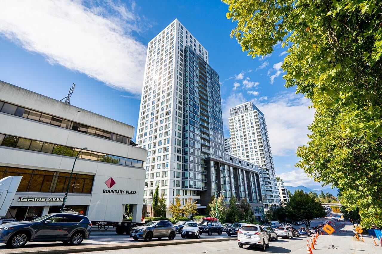Property Photo:  5665 Boundary Road 2902  BC V5R 0E4 