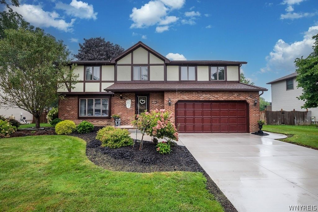 Property Photo: 109 Autumnwood Drive NY 14072