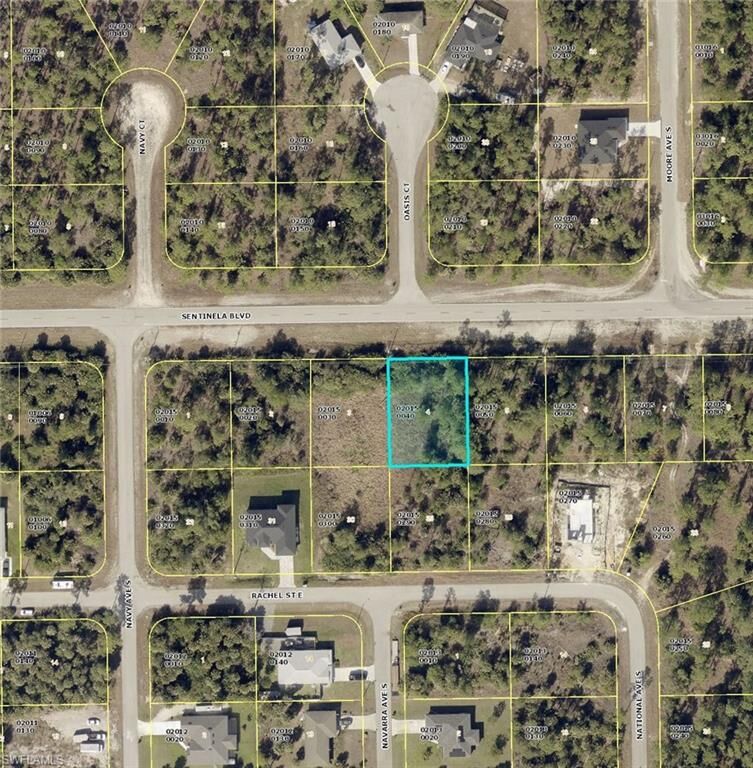 Property Photo: 1146 Sentinela Blvd FL 33974