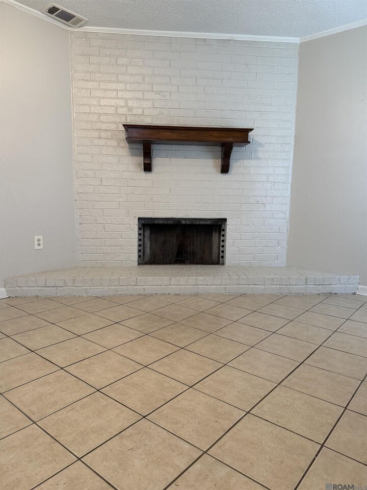 Property Photo:  3363 King Bradford Dr #3363/3365  LA 70816 