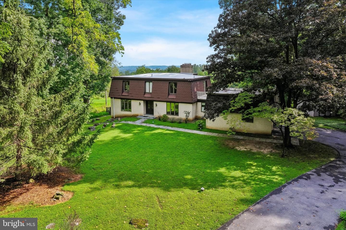 Property Photo: 1132 Tinkerhill Lane PA 19355