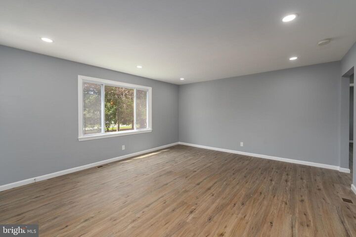Property Photo:  1101 Broadview Boulevard N  MD 21061 