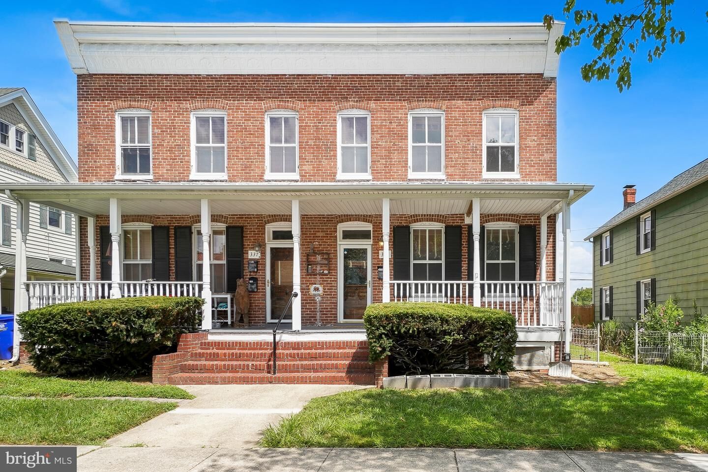 Property Photo: 335 Prince George Street MD 20707