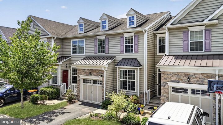 Property Photo:  97 Autumn Lane  NJ 08558 