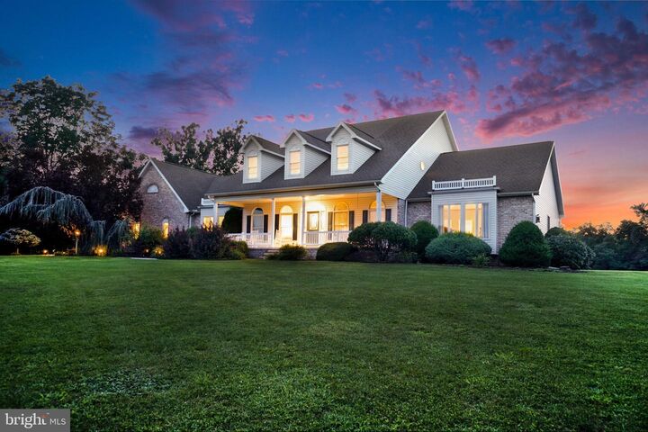 Property Photo:  839 School House Lane  PA 17339 