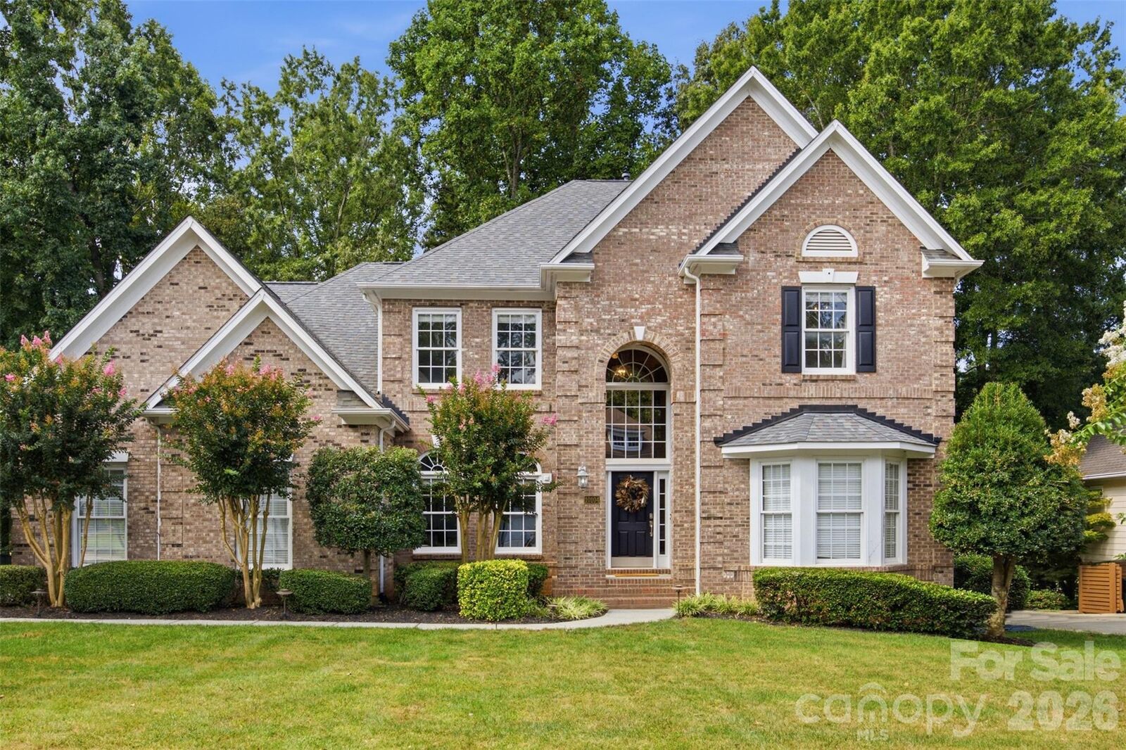 Property Photo: 10104 Devonshire Drive NC 28078