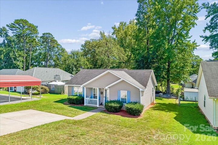 Property Photo: 551 Porter Street NC 28208