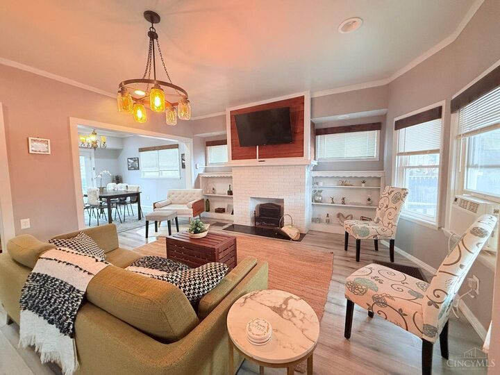 Property Photo: 1610 Clarewood OH 45207