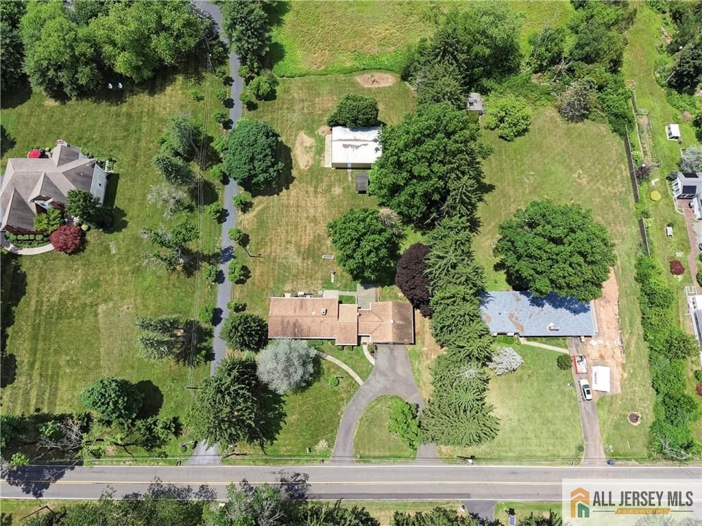 Property Photo:  44 Burnt Hill Road  NJ 08558 