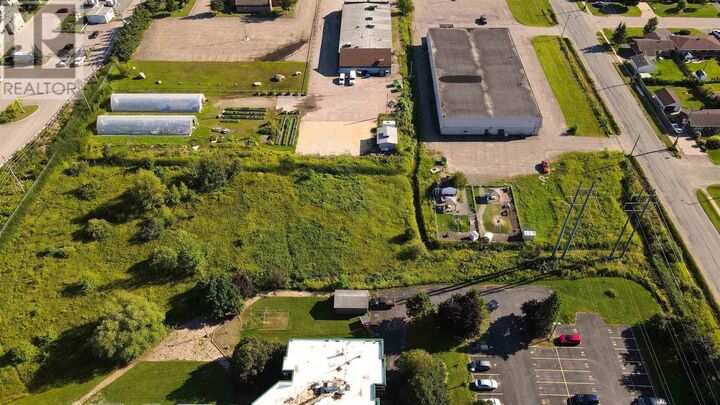 Property Photo:  73 Sackville Rd  ON P6B 4T4 