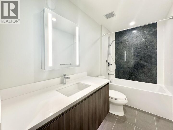 Property Photo: 485 63rd Ave 303 BC V5X 3J3