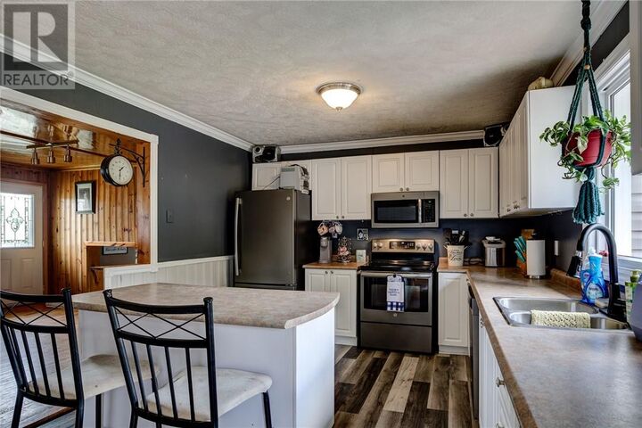 Property Photo:  4745 Gabrielle Street  ON P3P 1K2 