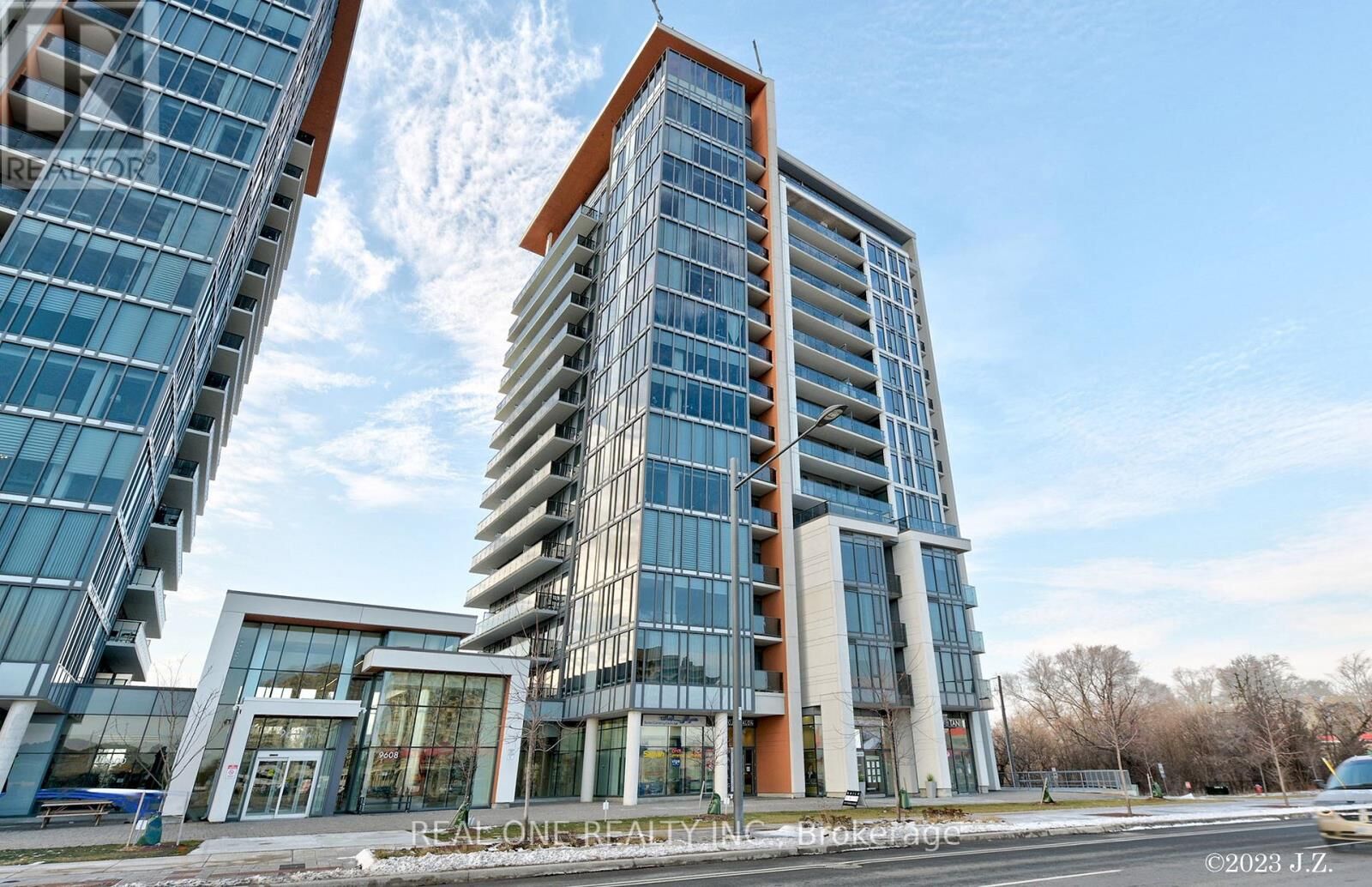 Property Photo:  9608 Yonge Street 1109A  ON L4C 1V6 