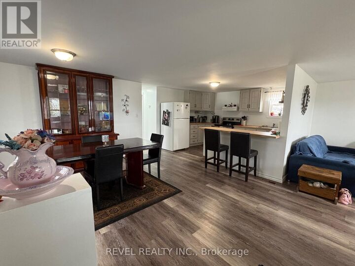 Property Photo:  13 King Street  ON P0L 1C0 