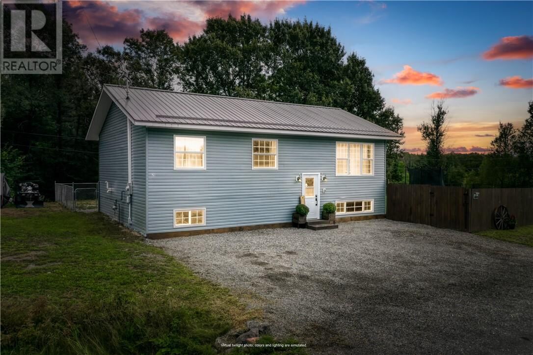 Property Photo:  29 Pioneer Street W  ON P0M 2G0 