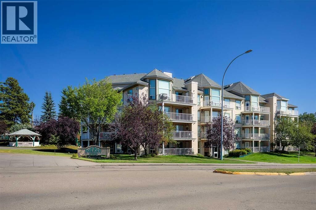Property Photo: 4615 50 Street AB T4V 4P5