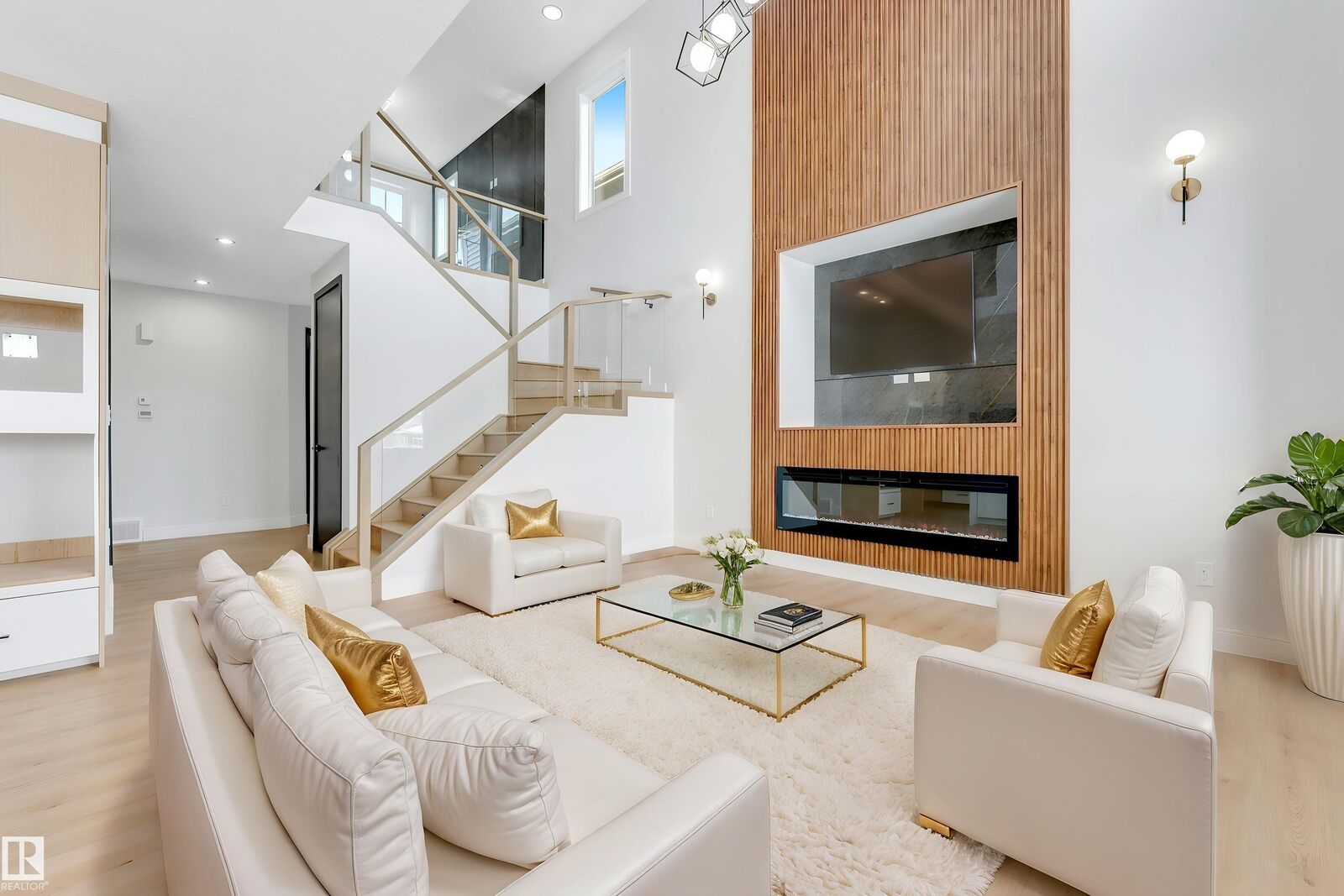 Property Photo:  9336 183 Avenue NW  AB T5Z 0V1 