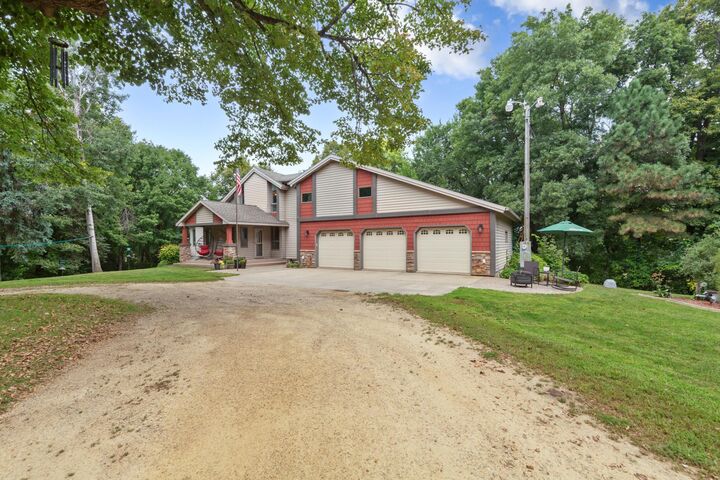 Property Photo: 22101 County Road 13 MN 56073