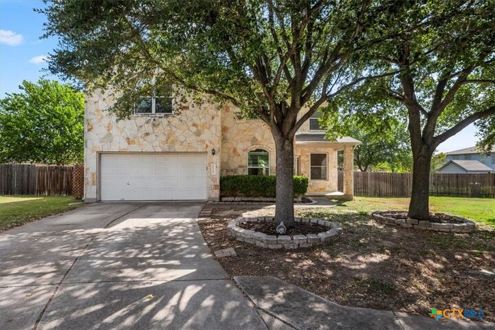 Property Photo:  118 Rio Grande Drive  TX 78640 