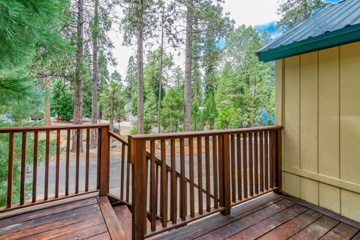 Property Photo:  40739 Silvertip Lane  CA 93664 