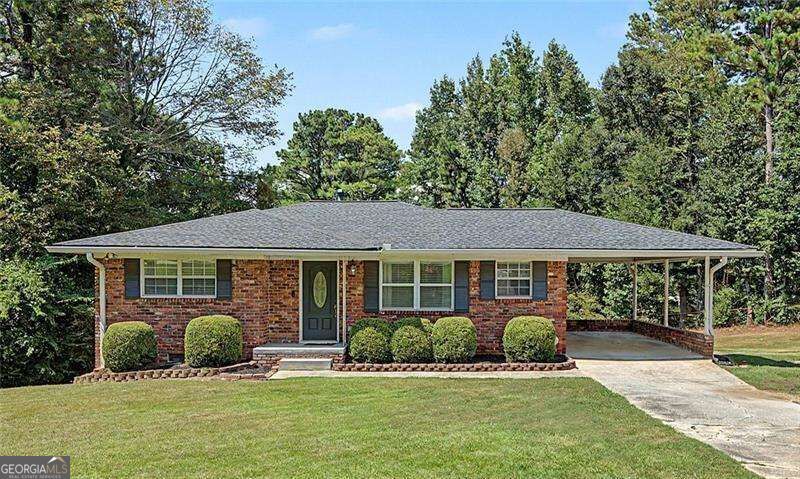 Property Photo:  141 Cooper Lake Road SE  GA 30126 