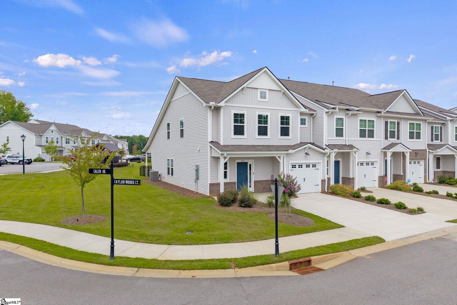 Property Photo: 203 Taylor Woods Court SC 29607