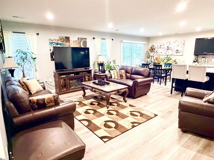 Property Photo: 38 Timberline Drive SC 29605