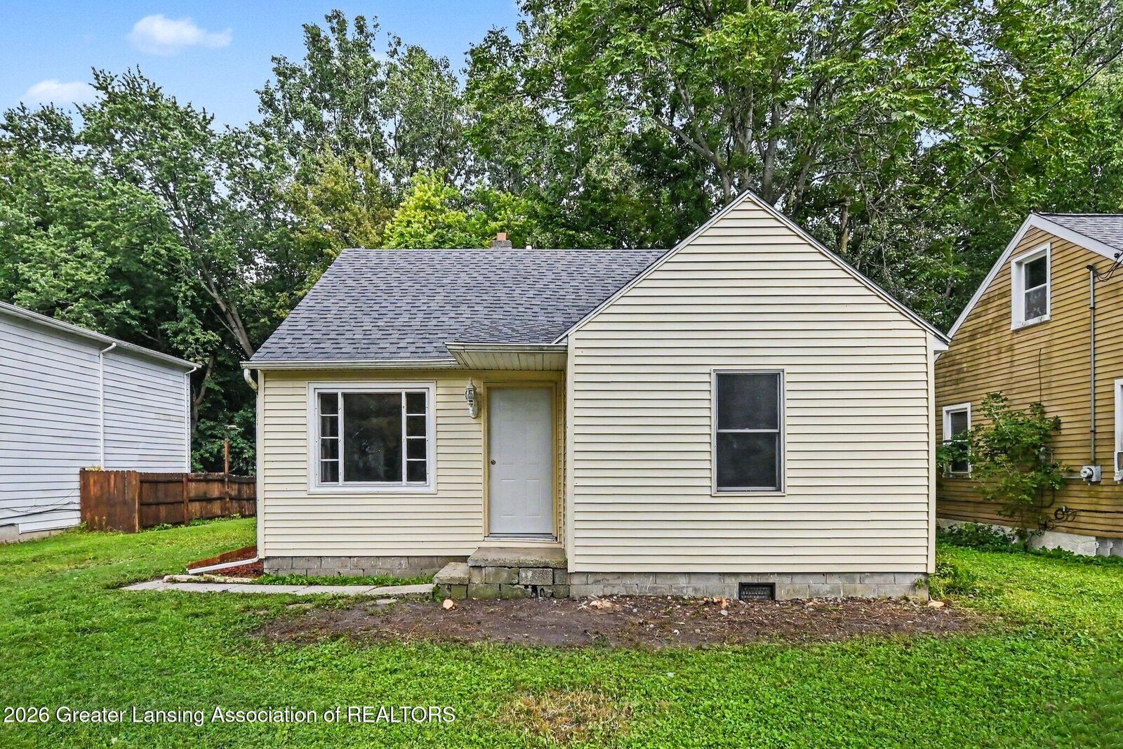 Property Photo:  6409 Coulson Court  MI 48911 
