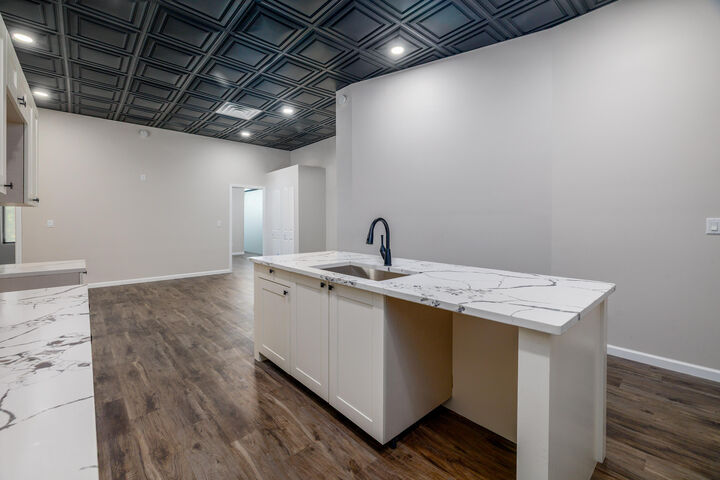 Property Photo:  221 S Newton Street 2  IN 47948 
